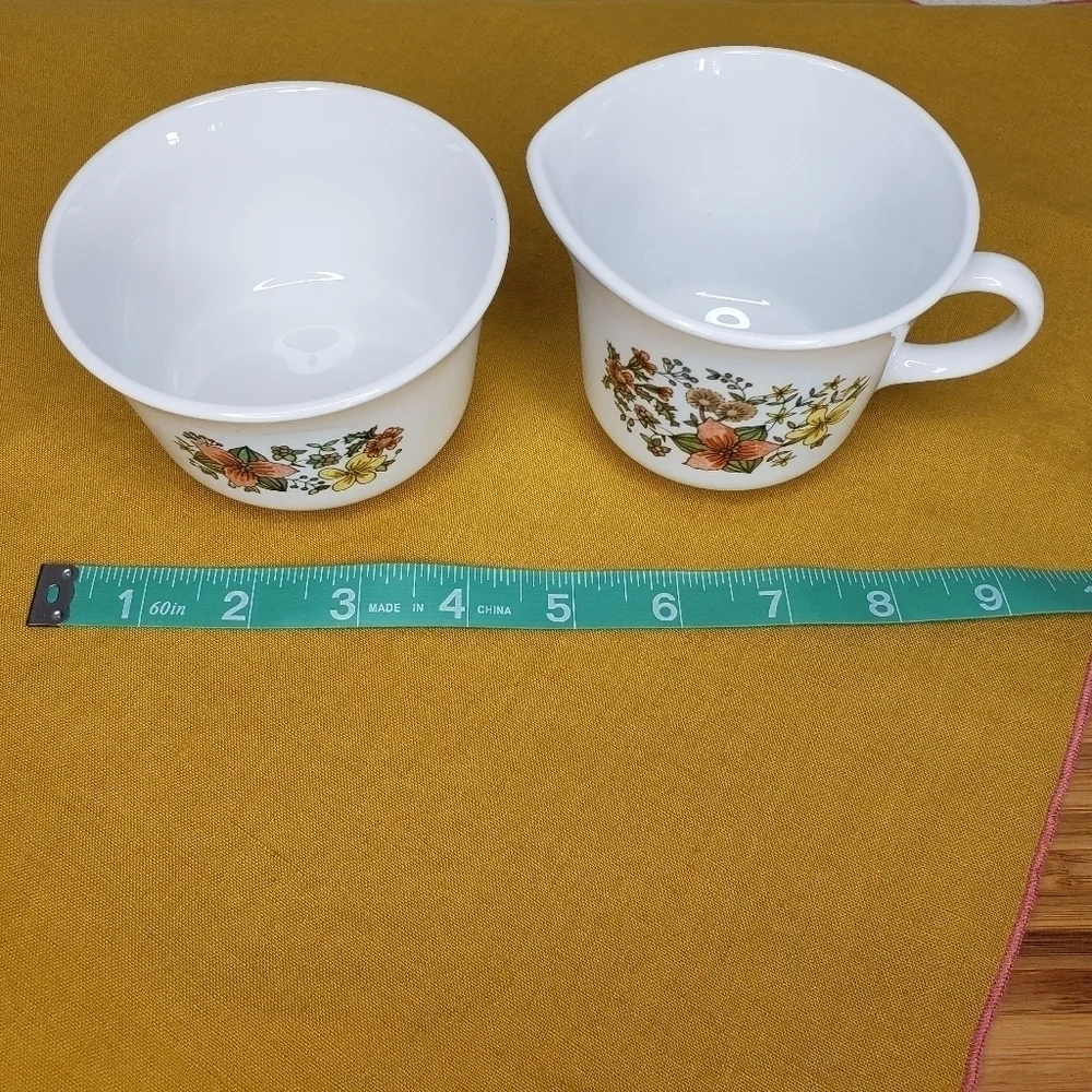 Vintage Corelle Sugar Bowl & Creamer Cottagecore 1970s Grannycore Floral